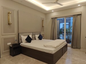 Bedroom in 2 BHK Builder Floor at Sector 7 – for Rent