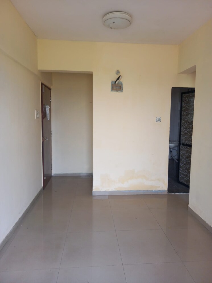 Room, taloja sector 20 1 Bedroom 550 Sq.Ft. Apartment In Taloja Sector 20 Navi Mumbai 9325655