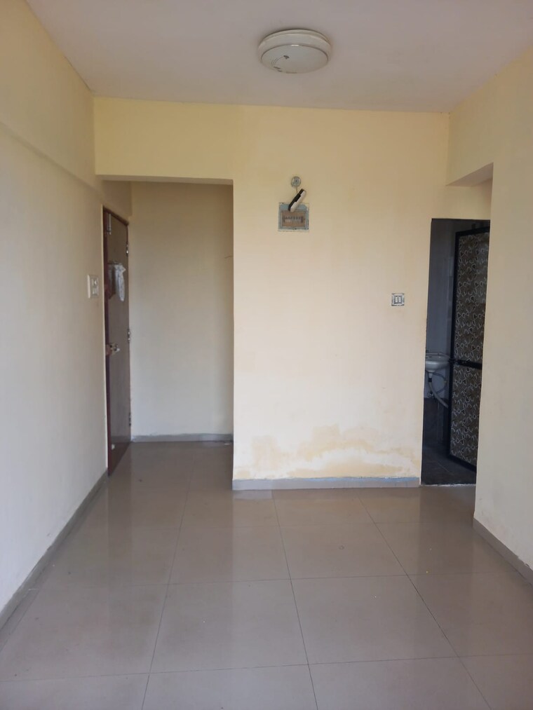 Room, taloja sector 20 1 Bedroom 550 Sq.Ft. Apartment In Taloja Sector 20 Navi Mumbai 9325655