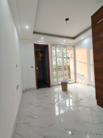 1 BHK Builder Floor For Rent in Saket