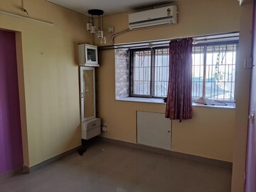 Room in 2 BHK Apartment at Runwal Garden City, Balkum Pada – for Rent