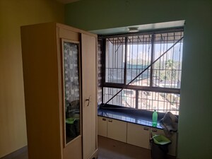 Room in 2 BHK Apartment at Runwal Garden City, Balkum Pada – for Rent