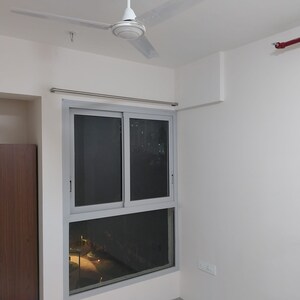 Furnished Amenities in 2 BHK Apartment at Piramal Vaikunth, Balkum Pada – for Rent