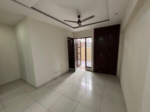 Building Lobby in 3 BHK Builder Floor at Sushant Lok 2, Sector 57 – for Rent