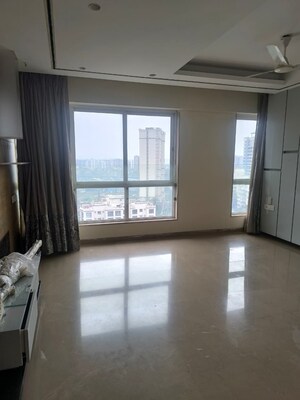 Bedroom in 5 BHK Apartment at Supreme Epitome, Chembur – for Rent