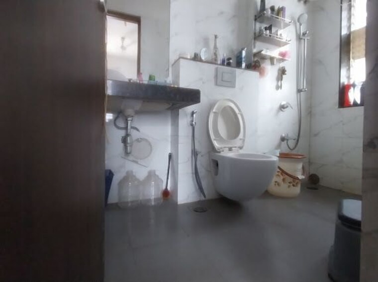 Bathroom, wadhwa-rhodesia 3 Bedroom 873 Sq.Ft. Apartment In Dapode Thane 9325714