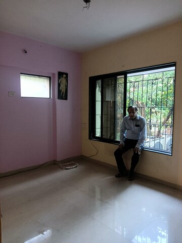 Room in 1 BHK Apartment at Anupam CHS Kandivali, Kandivali West – for Sale