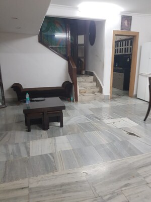 Living Room in 4 BHK Villa at Sindhi Society, Chembur – for Rent
