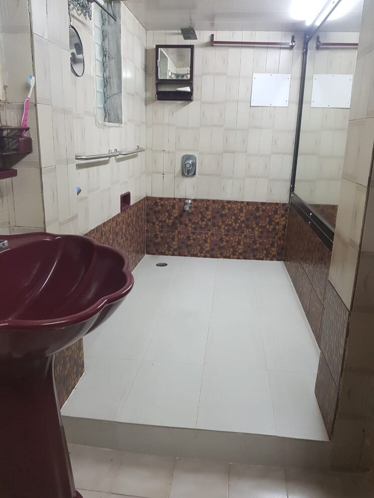 Bathroom, sindhi-society 4 Bedroom 2600 Sq.Ft. Villa In Chembur Mumbai 9325756
