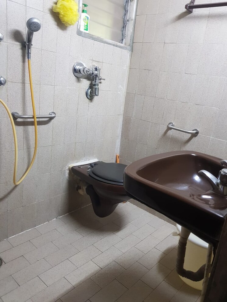 Bathroom, sindhi-society 4 Bedroom 2600 Sq.Ft. Villa In Chembur Mumbai 9325756