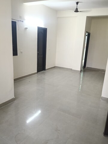 2.5 BHK Builder Floor For Rent in Aditya World City, Shahpur Bamheta