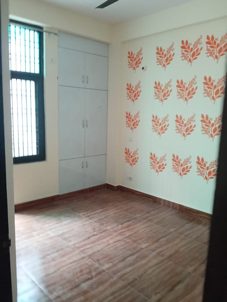 Room, aditya-world-city 2.5 Bedroom 1377 Sq.Ft. Builder Floor In Shahpur Bamheta Ghaziabad 9325767