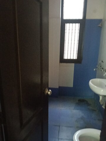 Bathroom in 2.5 BHK Builder Floor at Aditya World City, Shahpur Bamheta – for Rent