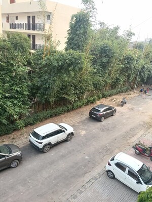 Parking in 2.5 BHK Builder Floor at Aditya World City, Shahpur Bamheta – for Rent