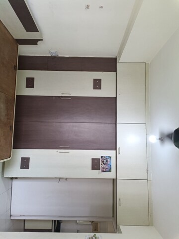 Furnished Amenities in 1 BHK Apartment at Kandivali East – for Sale