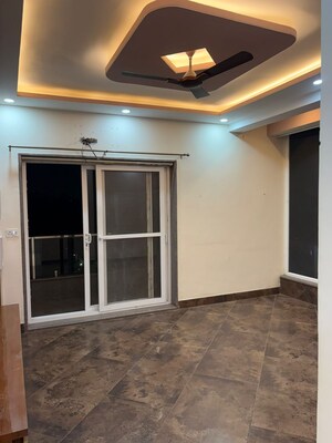 Room in 3 BHK Builder Floor at Sector 5 – for Rent