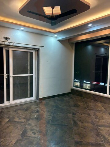 Room in 3 BHK Builder Floor at Sector 5 – for Rent