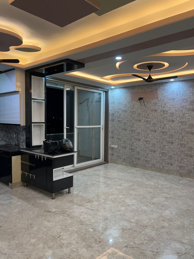 Gym, sector 5 3 Bedroom 1880 Sq.Ft. Builder Floor In Sector 5 Gurgaon 9325784