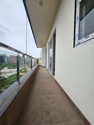 Balcony in 3 BHK Builder Floor at Ameya Sapphire 57, Sector 57 – for Rent