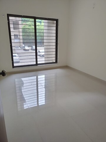 Room in 1 BHK Apartment at Skyi Songbirds, Bavdhan – for Sale
