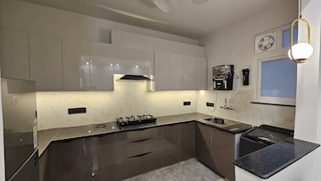 Kitchen in 3 BHK Builder Floor at Gold Souk Mall, Sector 43 – for Rent