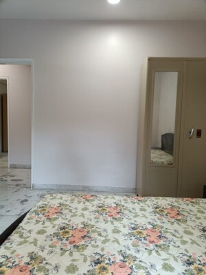 Bedroom in 2 BHK Apartment at Sai Samman, Chembur – for Rent