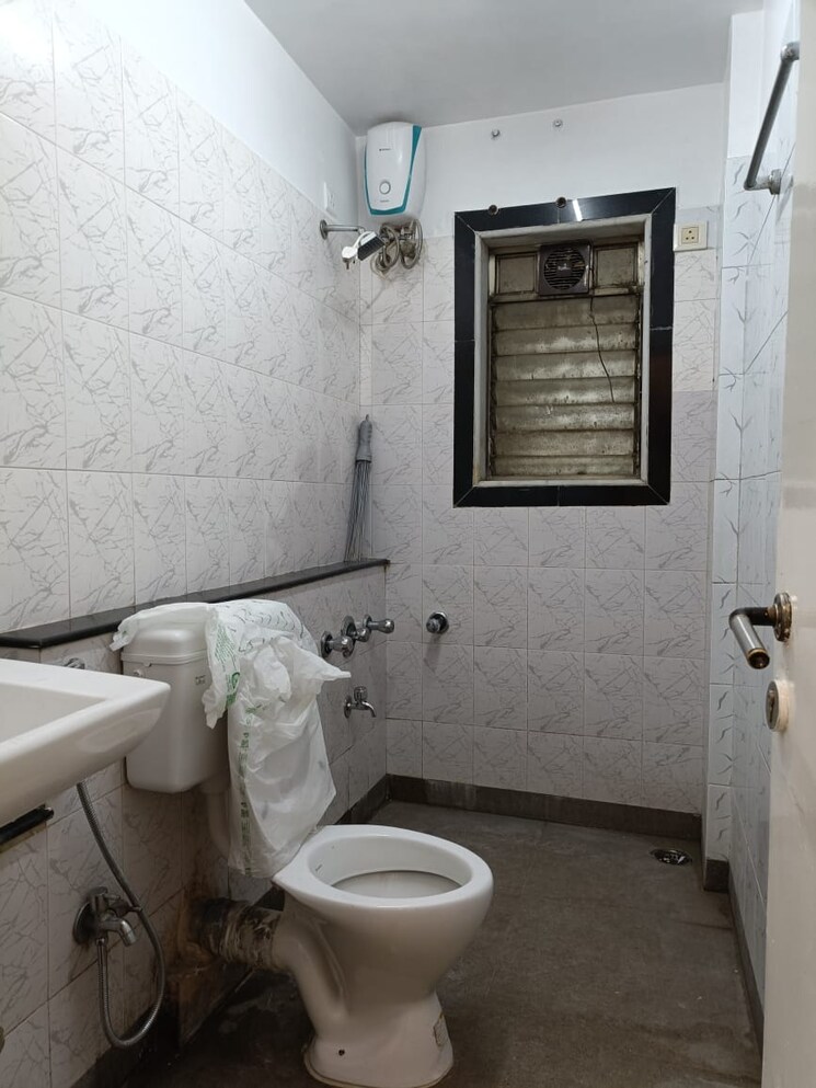 Bathroom, sai-samman 2 Bedroom 1040 Sq.Ft. Apartment In Chembur Mumbai 9325811