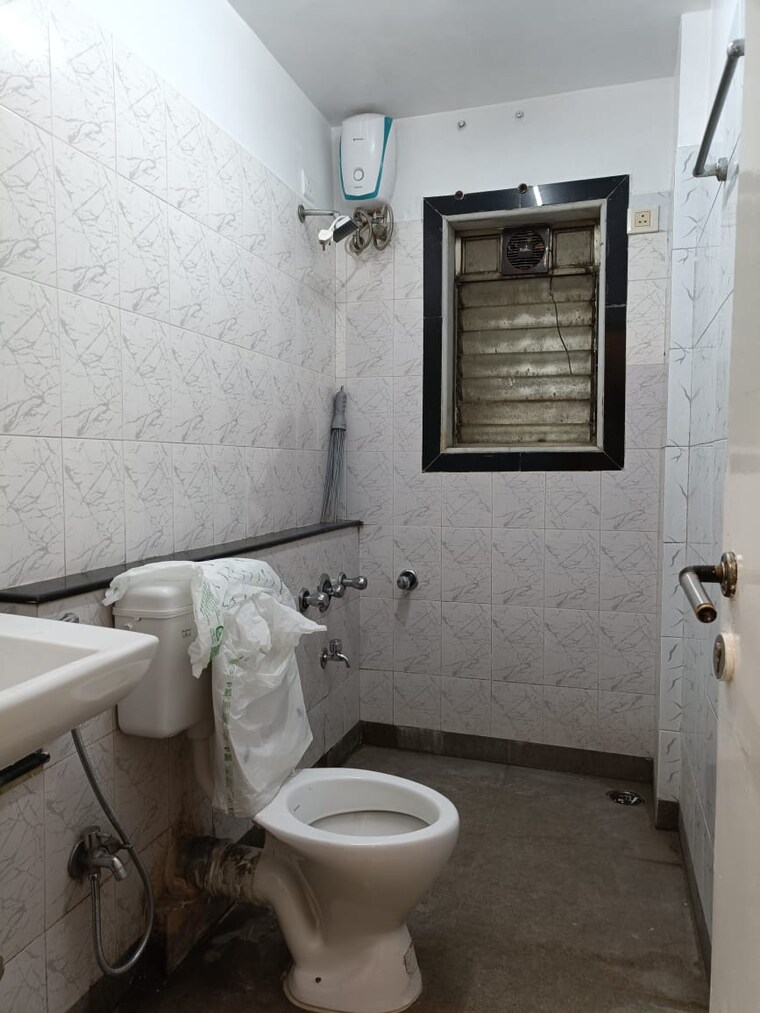Bathroom, sai-samman 2 Bedroom 1040 Sq.Ft. Apartment In Chembur Mumbai 9325811