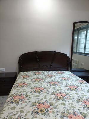 Bedroom in 2 BHK Apartment at Sai Samman, Chembur – for Rent
