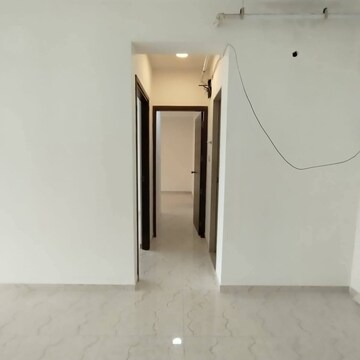 Room in 2 BHK Apartment at Gulmohar Heights Vile Parle West, Vile Parle West – for Rent