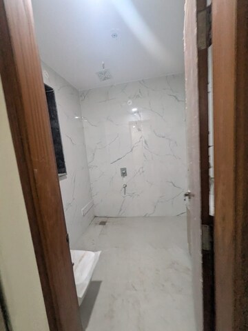 Bathroom in 3 BHK Builder Floor at M3M Atrium, Sector 57 – for Rent