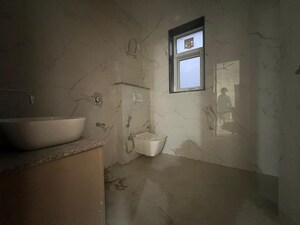 Bathroom in 3 BHK Builder Floor at M3M Atrium, Sector 57 – for Rent