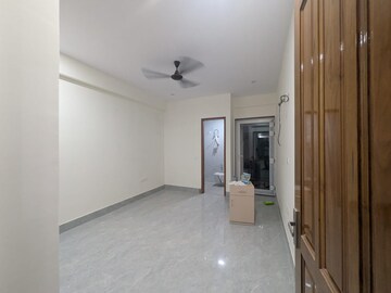 Room in 3 BHK Builder Floor at M3M Atrium, Sector 57 – for Rent