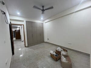 Room in 3 BHK Builder Floor at M3M Atrium, Sector 57 – for Rent