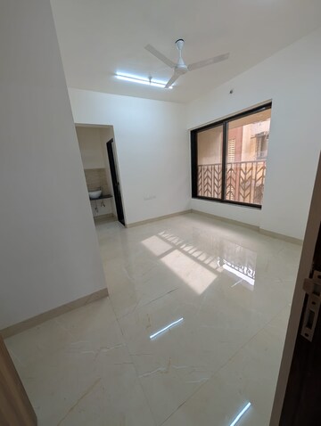 Bedroom in 3 BHK Apartment at Majestic Amarjyoti CHS, Chembur – for Rent
