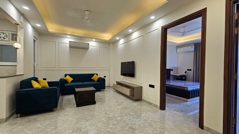  Parking, gold-souk-mall 3 Bedroom 1890 Sq.Ft. Builder Floor In Sector 43 Gurgaon 9325841