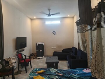 Team Area in 2 BHK Independent House at Ardee City, Sector 52 – for Rent
