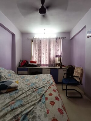 Bedroom in 2 BHK Apartment at Kukreja Sai Deep, Chembur – for Rent