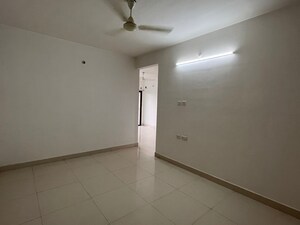 Room in 3 BHK Apartment at DTC Southern Heights, Joka – for Rent