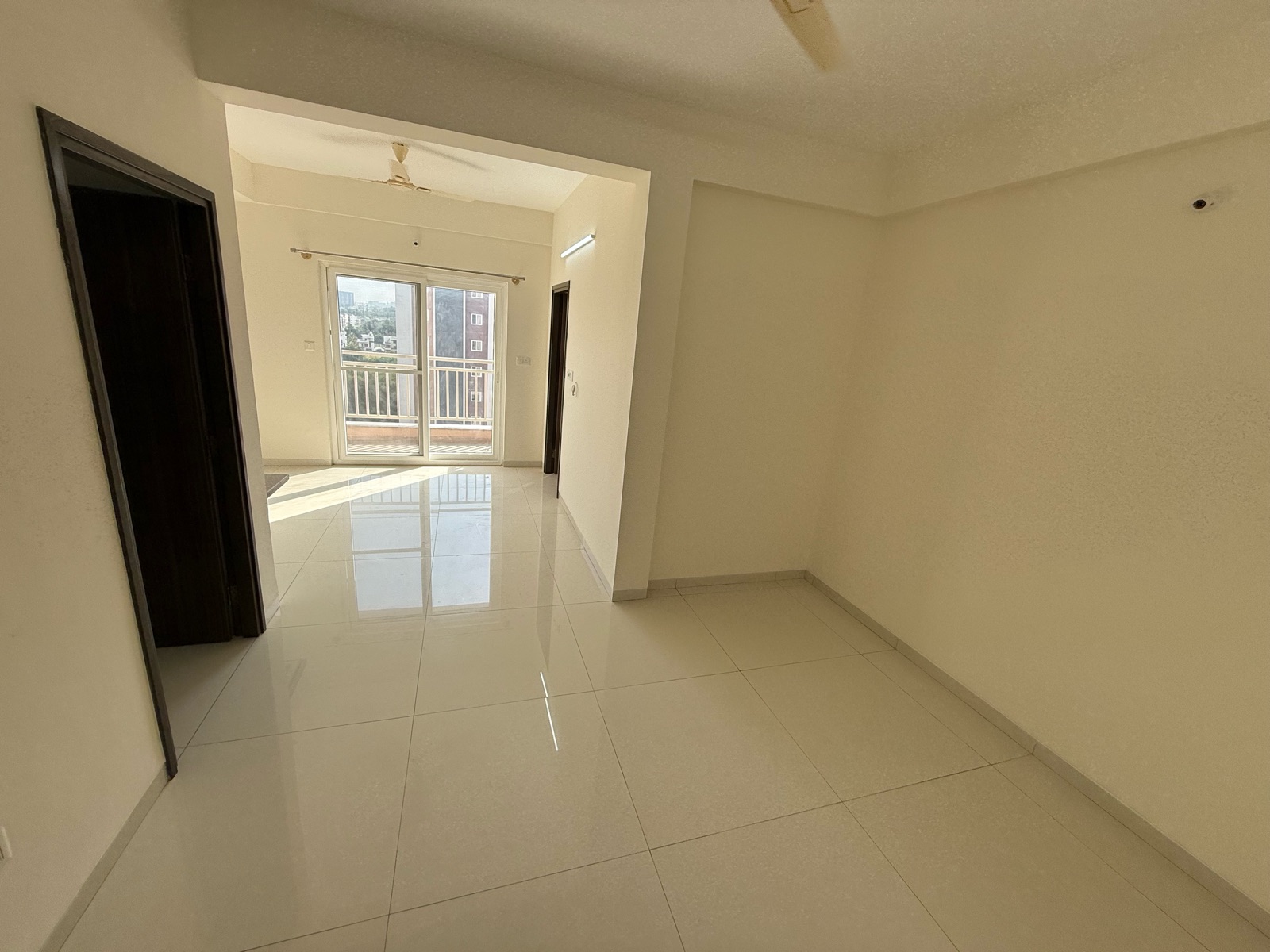 2 BHK Apartment For Rent in DSR Highland Greenz