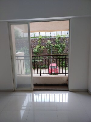 Room in 3 BHK Apartment at Puranik Abitante, Bavdhan – for Sale
