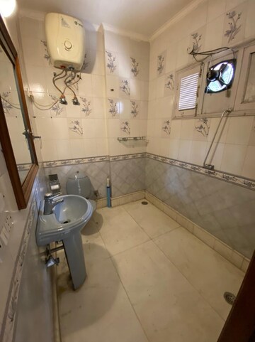 Bathroom in 3 BHK Builder Floor at Kailash Colony – for Rent