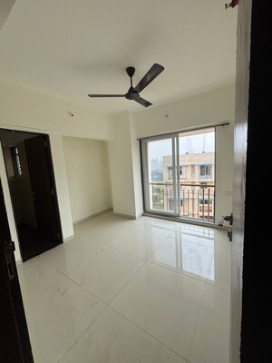 Room in 1 BHK Apartment at Raunak Bliss, Ghodbunder Road – for Rent