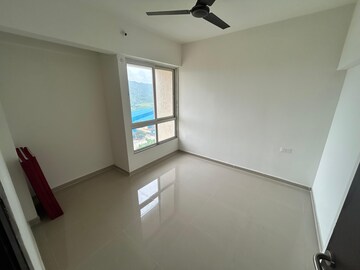 Room in 1 BHK Apartment at Raunak Bliss, Ghodbunder Road – for Rent