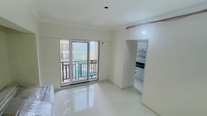 Room in 1 BHK Apartment at Raunak Bliss, Ghodbunder Road – for Rent