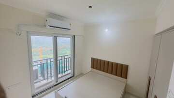Room in 1 BHK Apartment at Raunak Bliss, Ghodbunder Road – for Rent