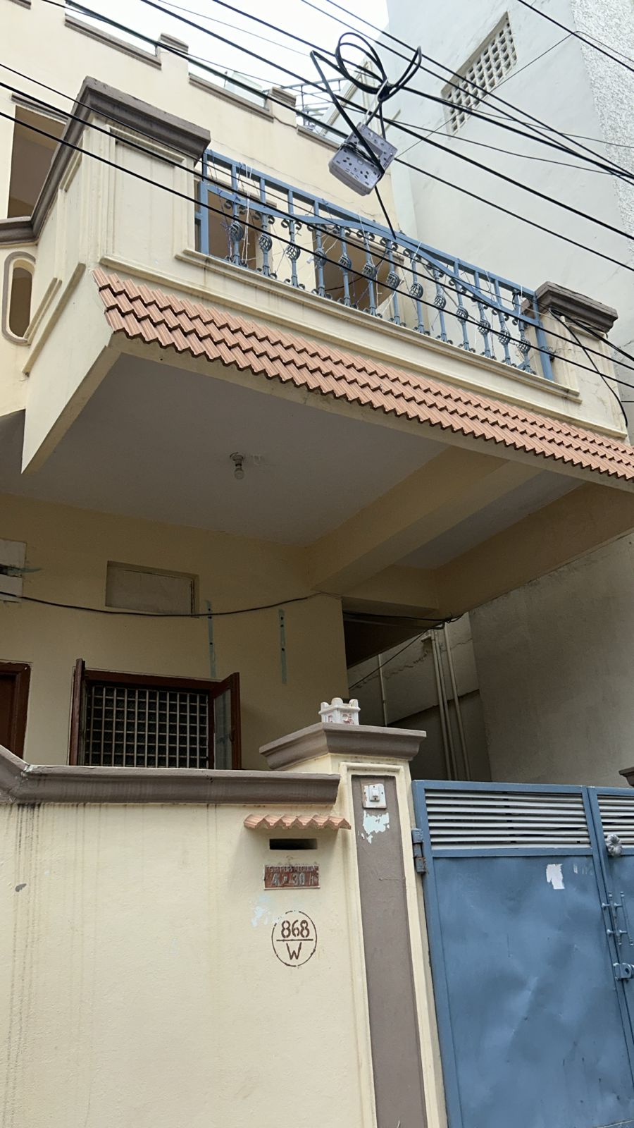 6+ BHK + Extra Room Independent House For Sale in Secretary Colony