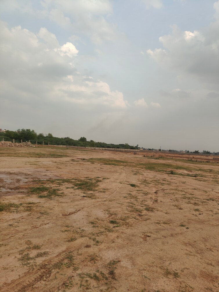 Cover Image, gt road Commercial Land 9 Acre In Gt Road Sirsa 9325945