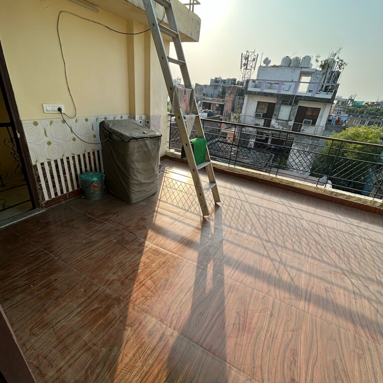 Balcony, kotla mubarakpur 1 Bedroom 500 Sq.Ft. Builder Floor In Kotla Mubarakpur Delhi 9325953