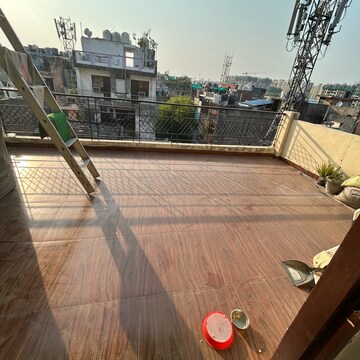 Balcony in 1 BHK Builder Floor at Kotla Mubarakpur – for Rent